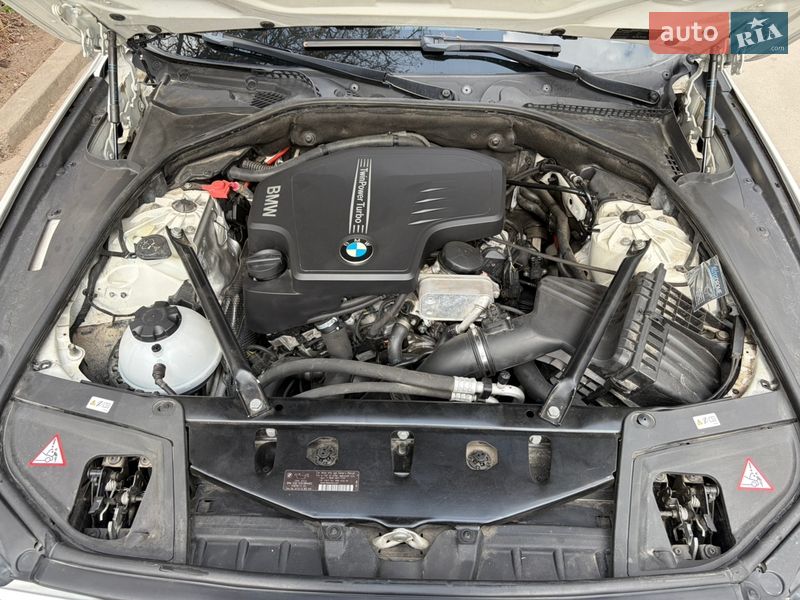 Седан BMW 5 Series 2014 в Тернополе