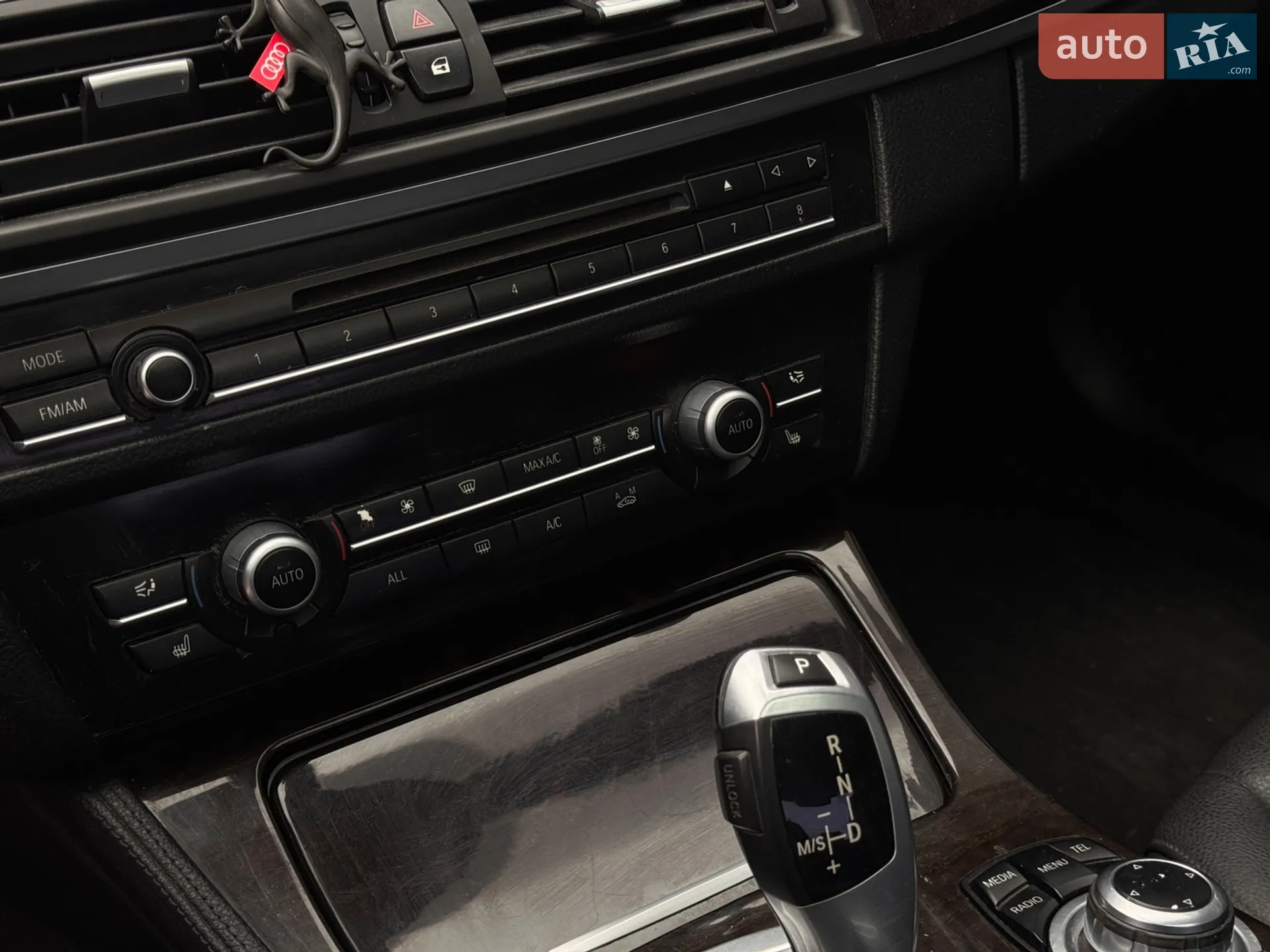 2013 BMW 5er - мініатюра 26