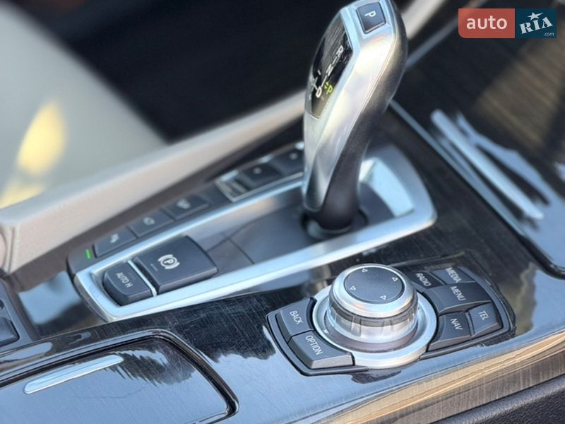 Седан BMW 5 Series 2012 в Киеве