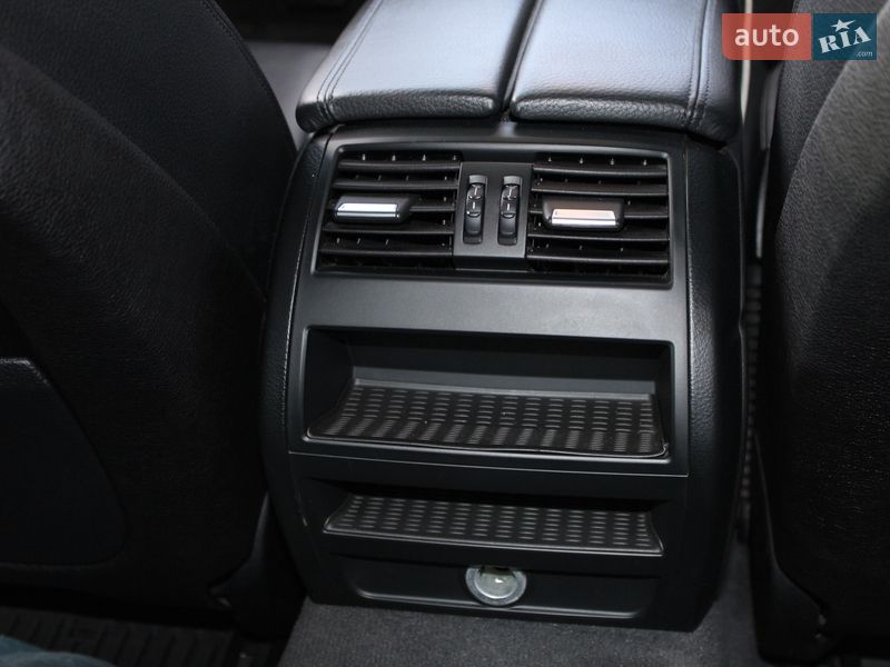 Седан BMW 5 Series 2013 в Киеве