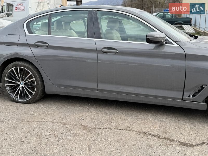 Седан BMW 5 Series 2020 в Ужгороде
