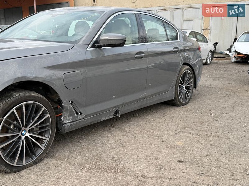 Седан BMW 5 Series 2020 в Ужгороде