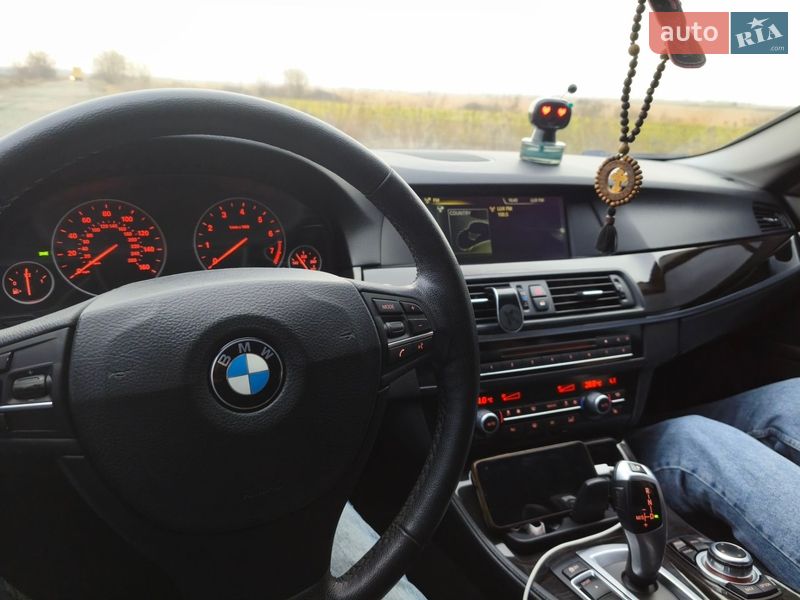 Седан BMW 5 Series 2013 в Дніпрі