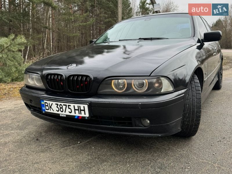 Седан BMW 5 Series 2002 в Малине
