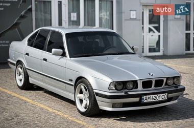 Седан BMW 5 Series 1995 в Житомирі