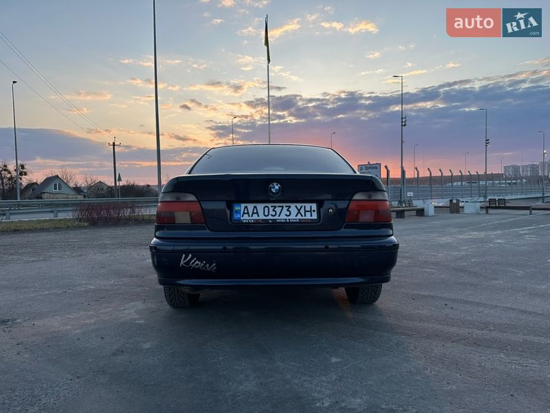 Седан BMW 5 Series 1999 в Киеве