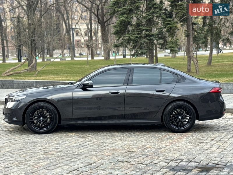 Седан BMW 5 Series 2024 в Харкові