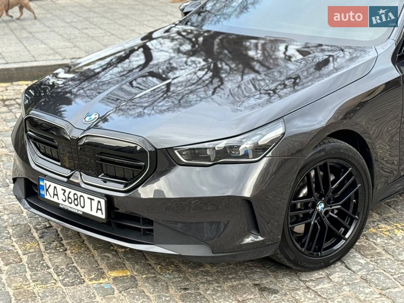 Седан BMW 5 Series 2024 в Харкові