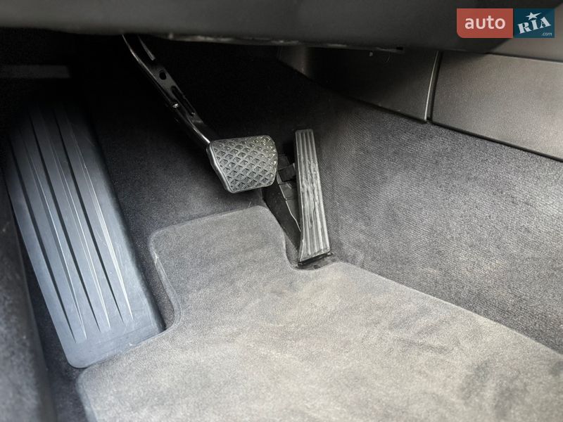 Седан BMW 5 Series 2024 в Харкові