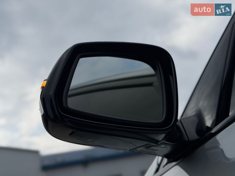 Седан BMW 5 Series 2015 в Житомире