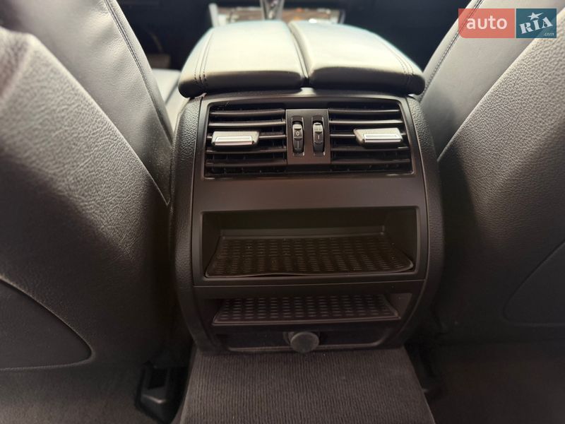 Седан BMW 5 Series 2015 в Житомире