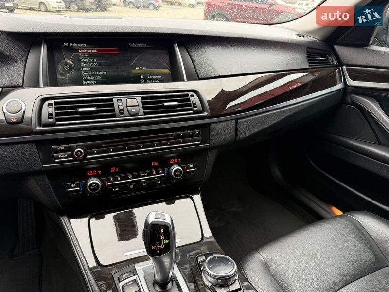 Седан BMW 5 Series 2013 в Львові
