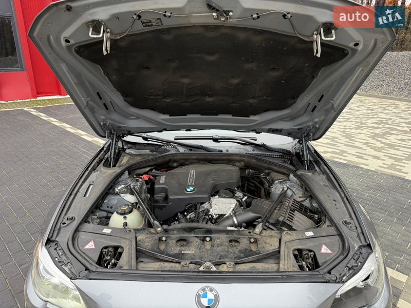 Седан BMW 5 Series 2013 в Львові