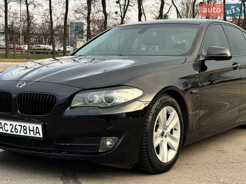 BMW 5 Series 2011 BMW 5 Series 2011
