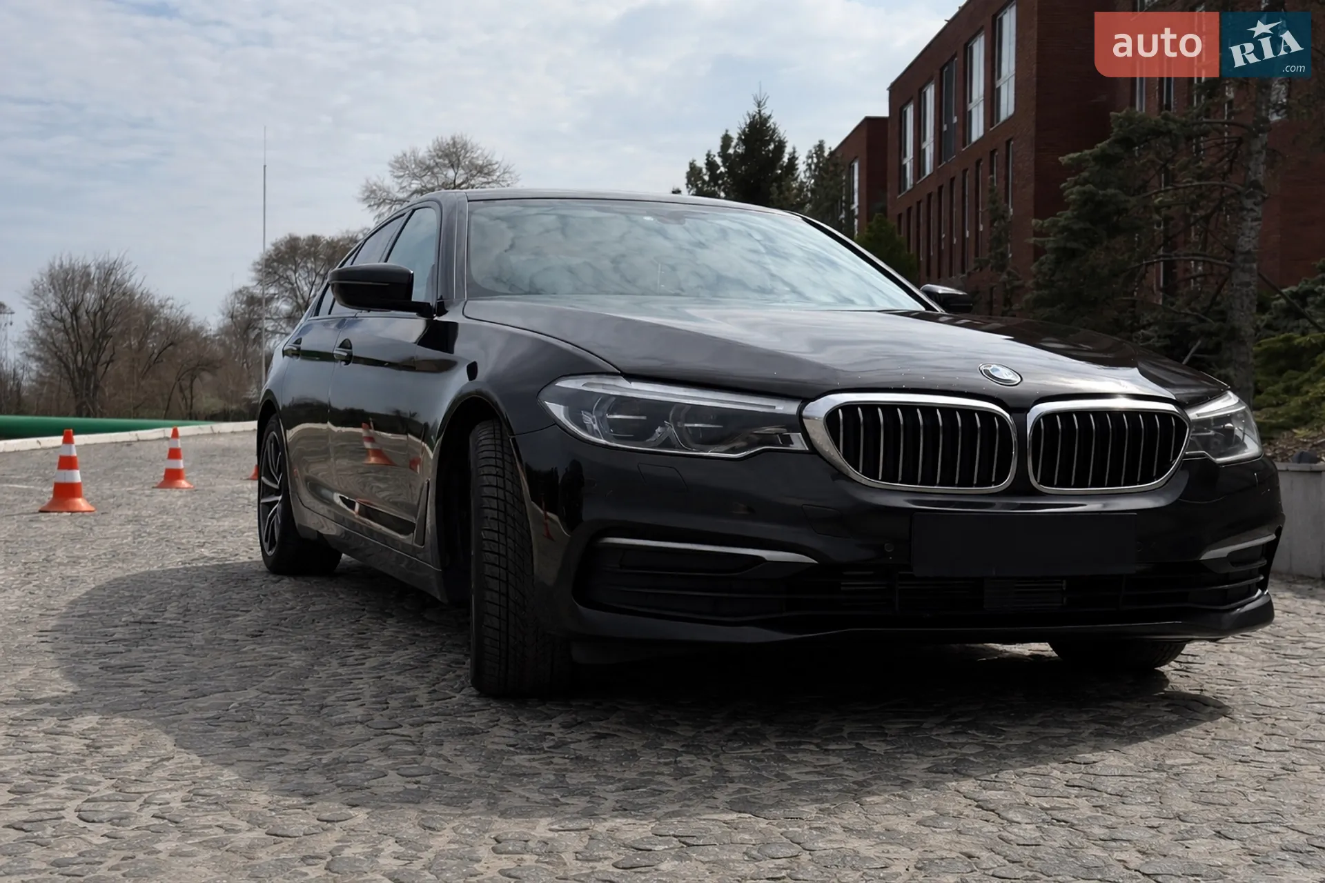 2017 BMW 5er - мініатюра 2