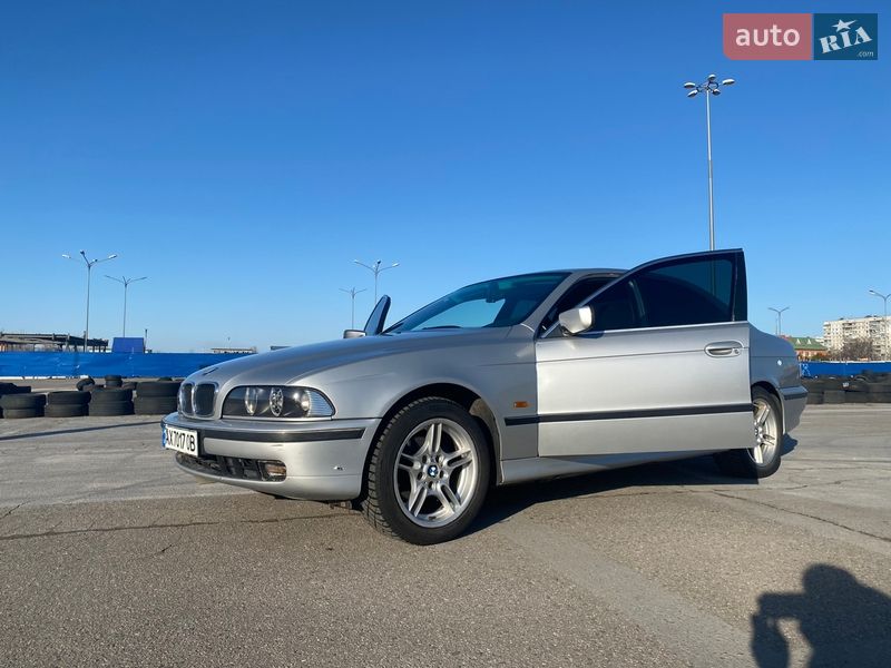 BMW 5 Series 1999