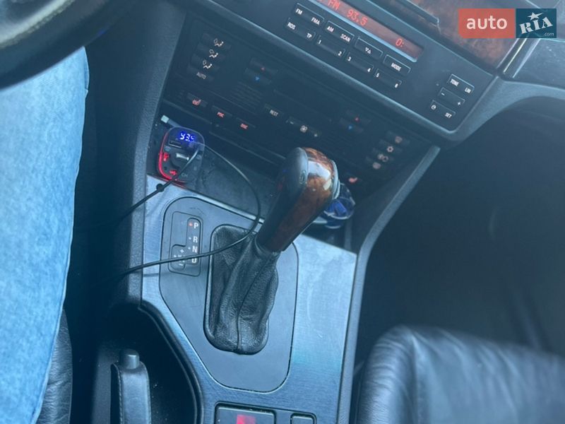 Седан BMW 5 Series 1999 в Харькове