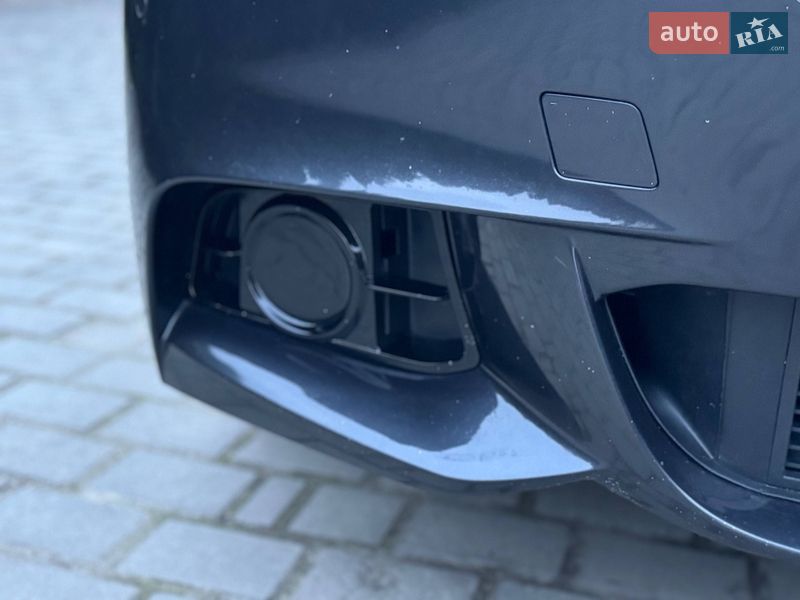 Седан BMW 5 Series 2013 в Самборі