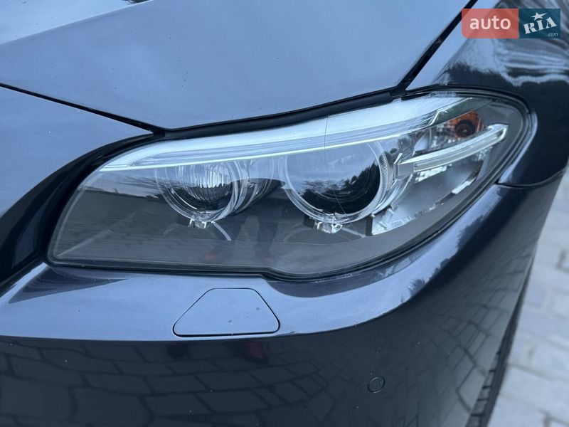 Седан BMW 5 Series 2013 в Самборі