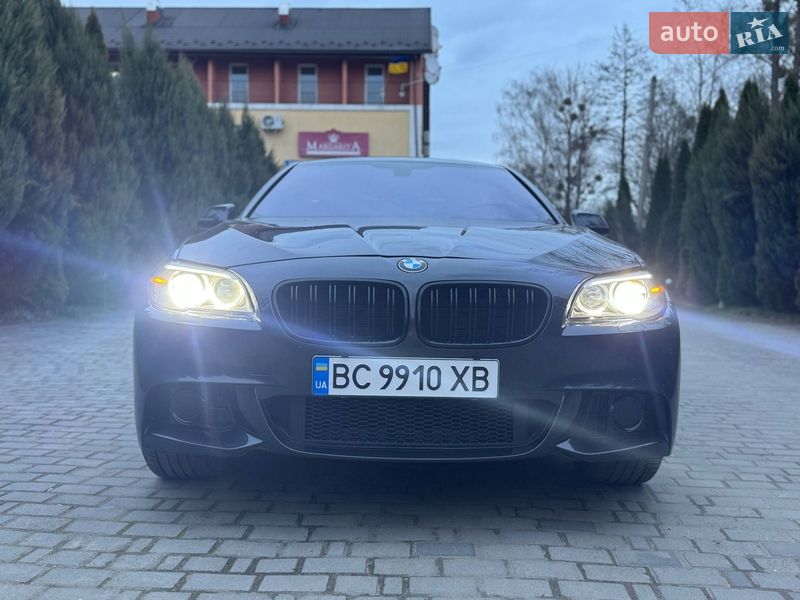 Седан BMW 5 Series 2013 в Самборі