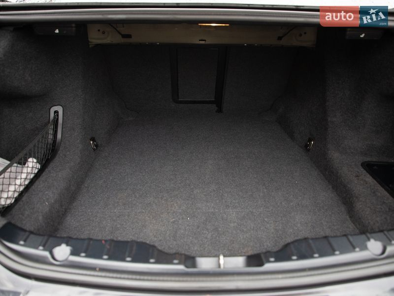 Седан BMW 5 Series 2013 в Самборі