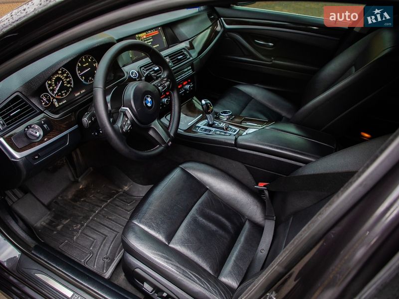 Седан BMW 5 Series 2013 в Самборі