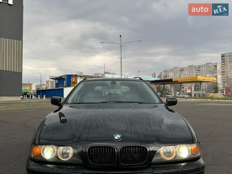 BMW 5 Series 2001