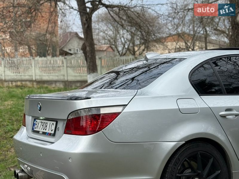 Седан BMW 5 Series 2004 в Чернівцях