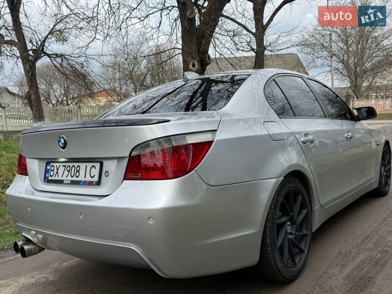 Седан BMW 5 Series 2004 в Чернівцях