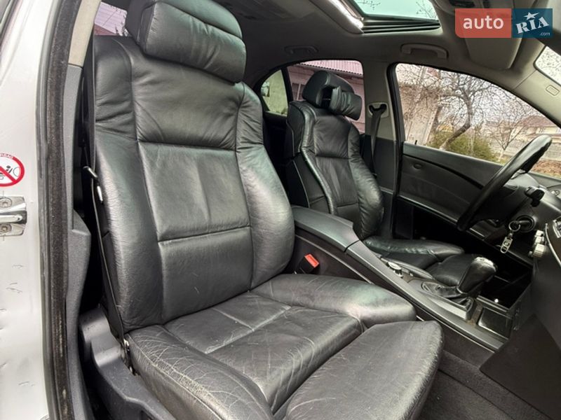 Седан BMW 5 Series 2004 в Чернівцях