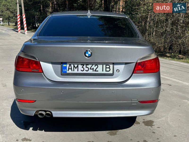 Седан BMW 5 Series 2005 в Славуте
