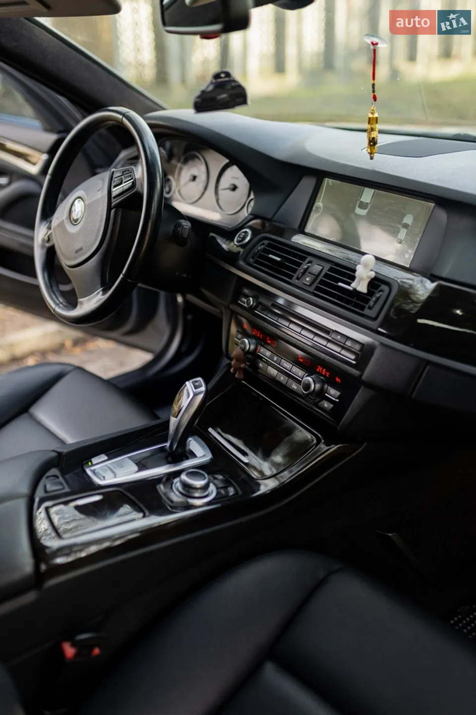 2010 BMW 5er - мініатюра 31