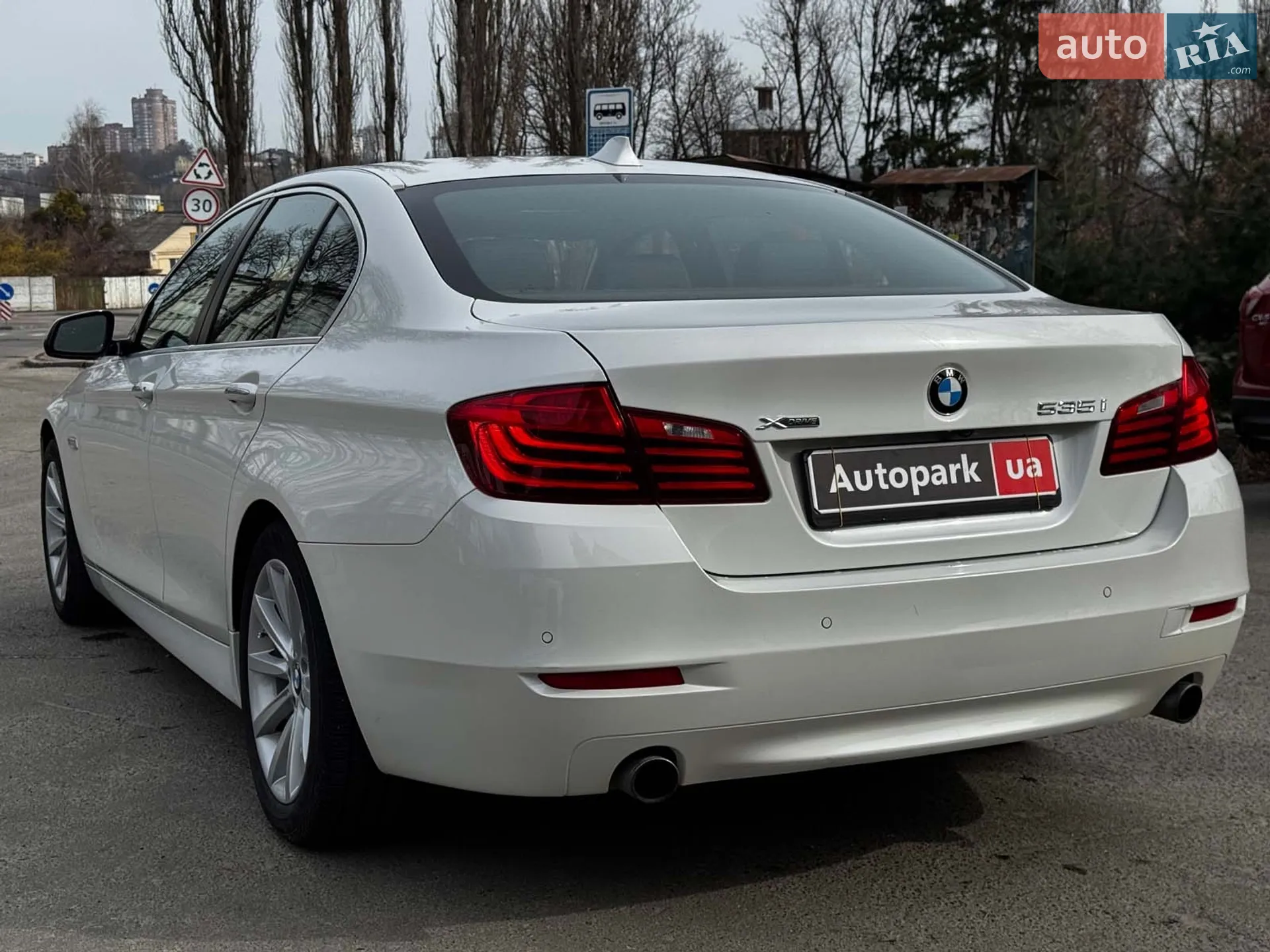 2015 BMW 5er - мініатюра 18