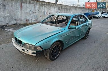 Седан BMW 5 Series 2001 в Киеве