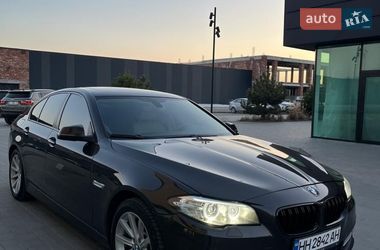 Седан BMW 5 Series 2015 в Дніпрі