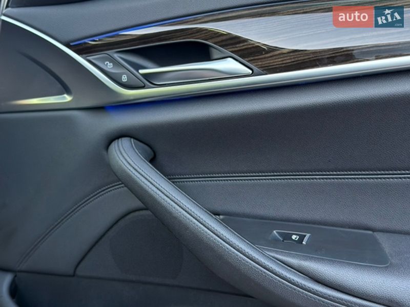 Седан BMW 5 Series 2017 в Києві