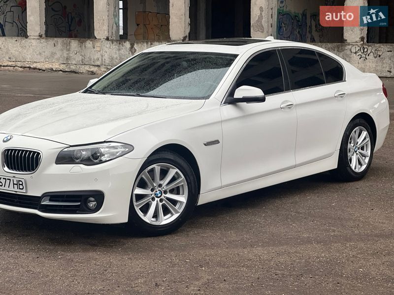Седан BMW 5 Series 2015 в Тернополі