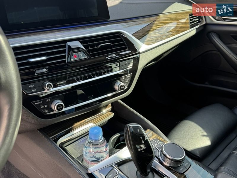 Седан BMW 5 Series 2019 в Дніпрі