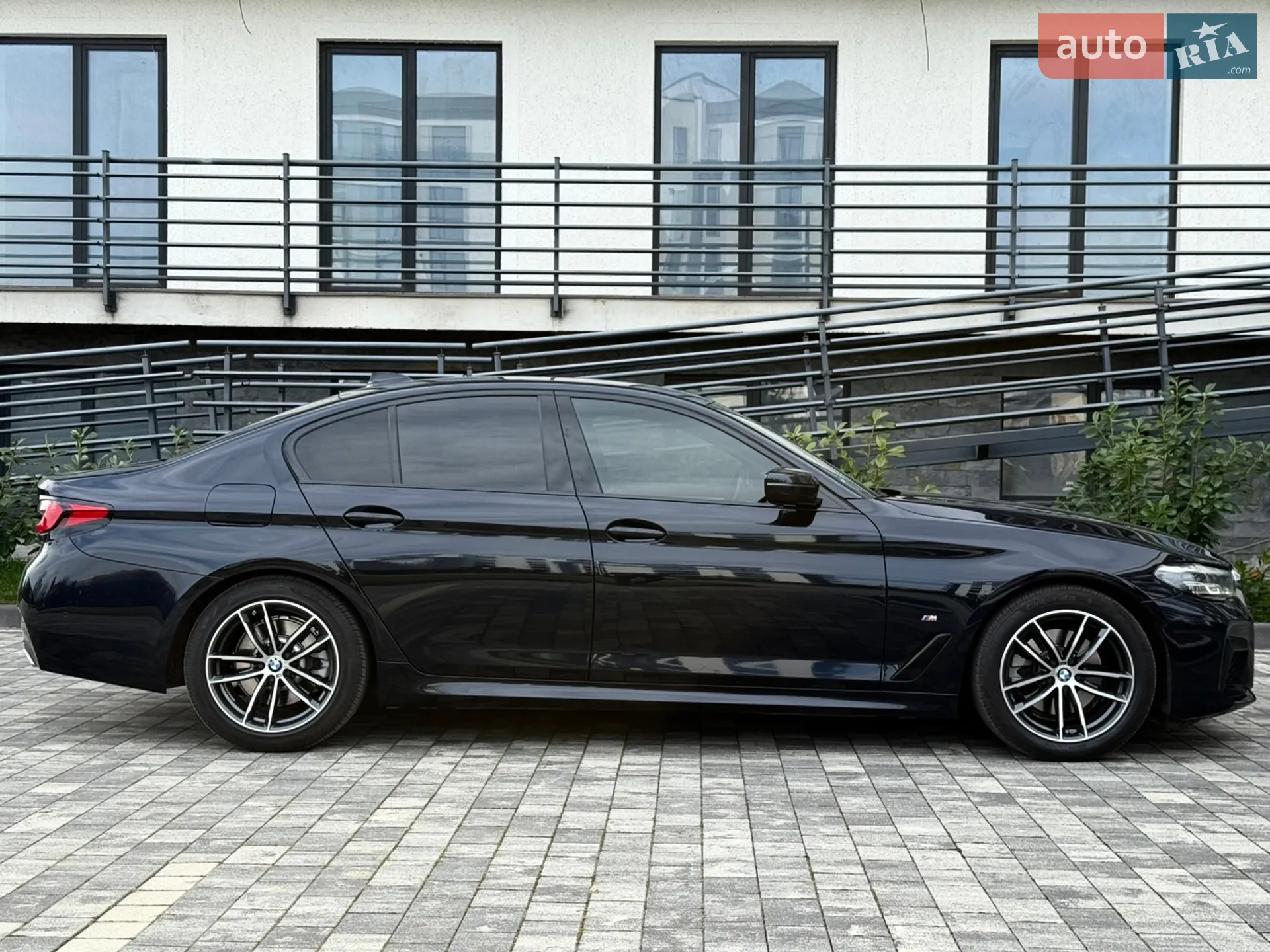 2020 BMW 5er - мініатюра 5