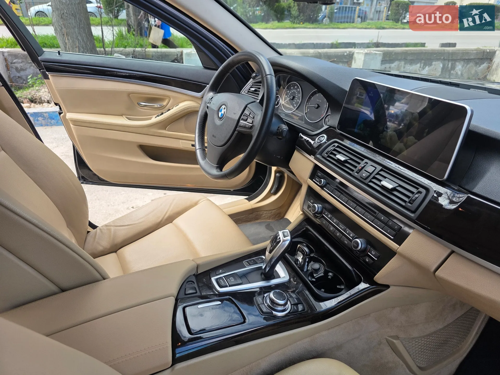 2012 BMW 5er - мініатюра 16