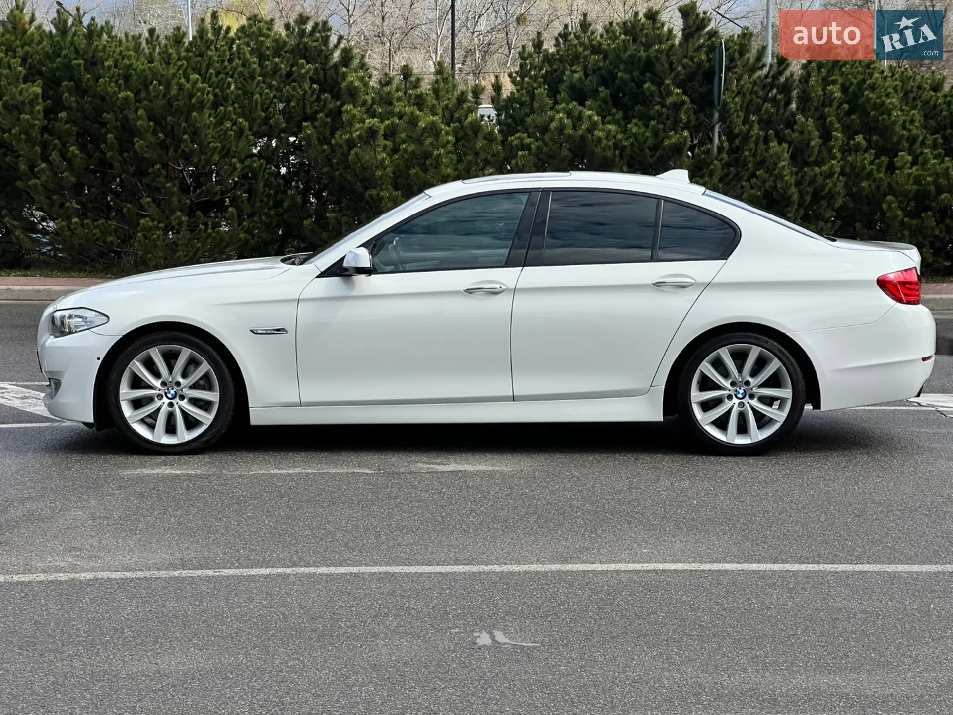 2010 BMW 5er - мініатюра 11