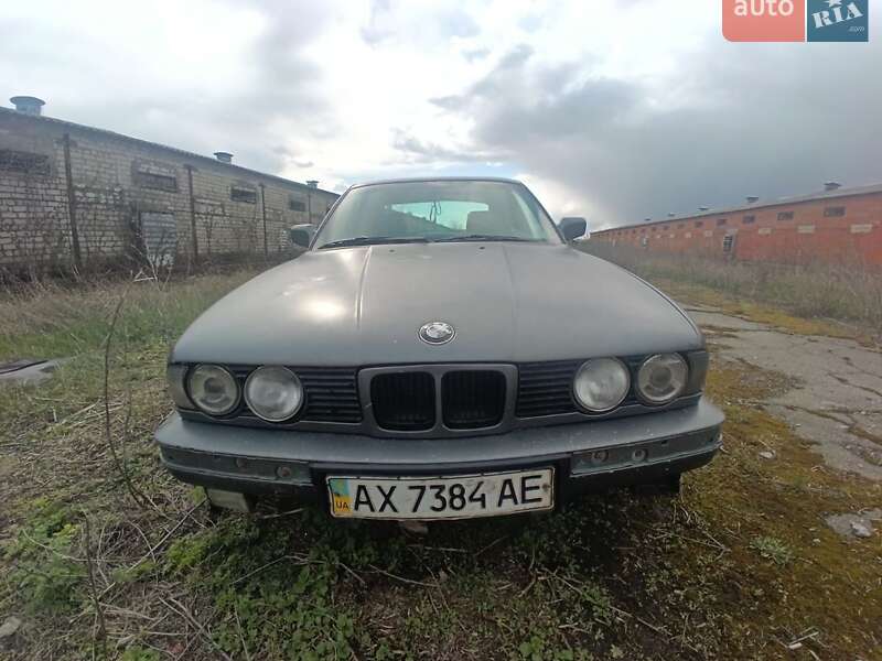 Седан BMW 5 Series 1988 в Києві