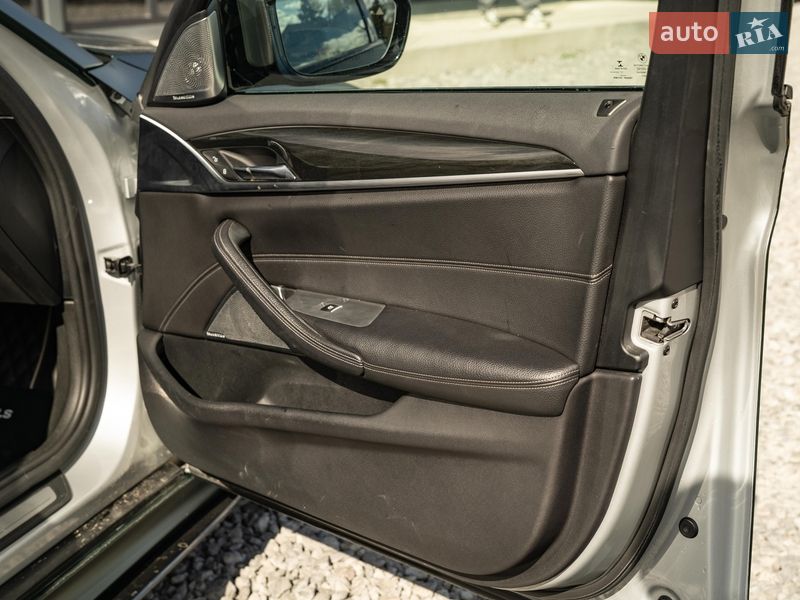 Седан BMW 5 Series 2017 в Чернівцях