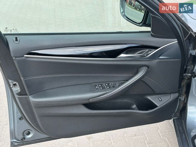 Седан BMW 5 Series 2019 в Виннице