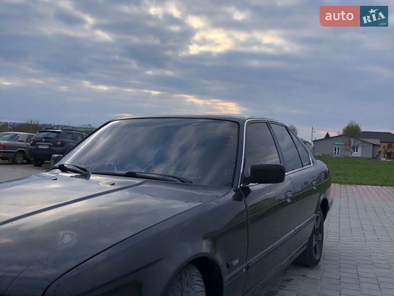Седан BMW 5 Series 1992 в Тернополе