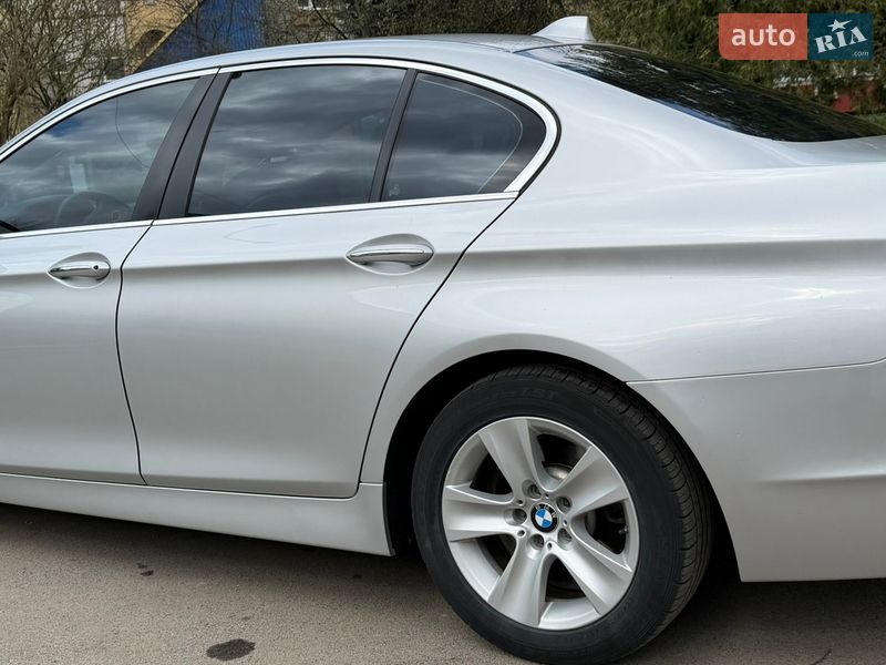 Седан BMW 5 Series 2012 в Дрогобичі
