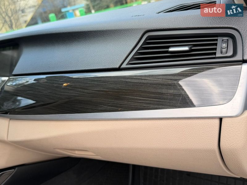 Седан BMW 5 Series 2012 в Дрогобичі