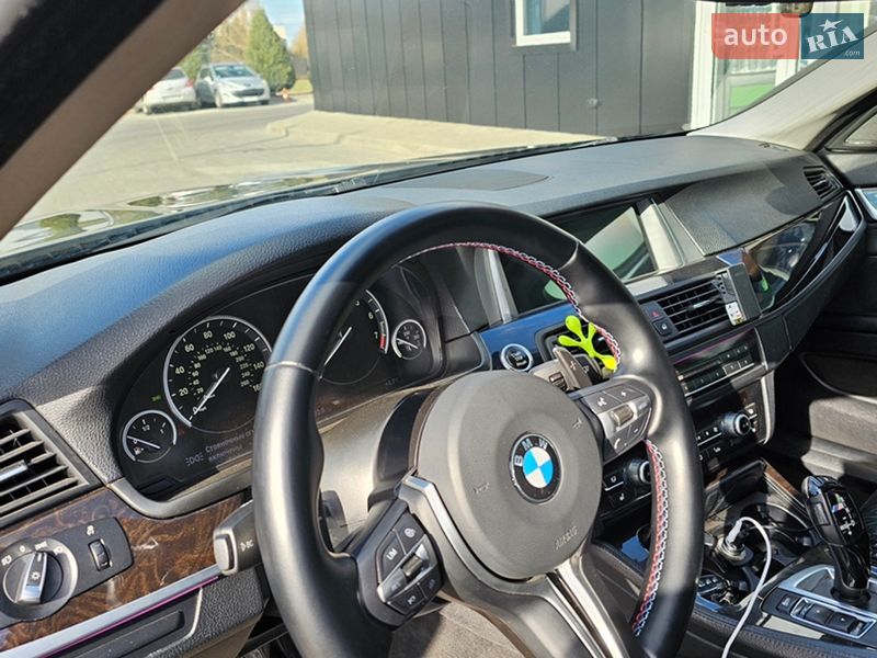Седан BMW 5 Series 2012 в Ковелі