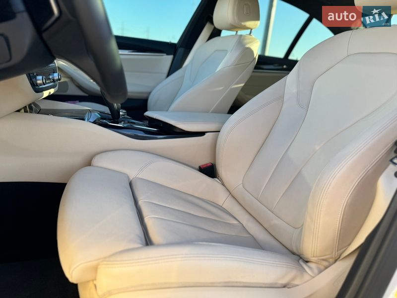 Седан BMW 5 Series 2018 в Рівному