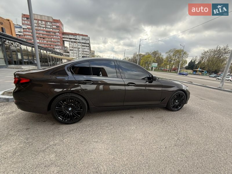 Седан BMW 5 Series 2018 в Дніпрі